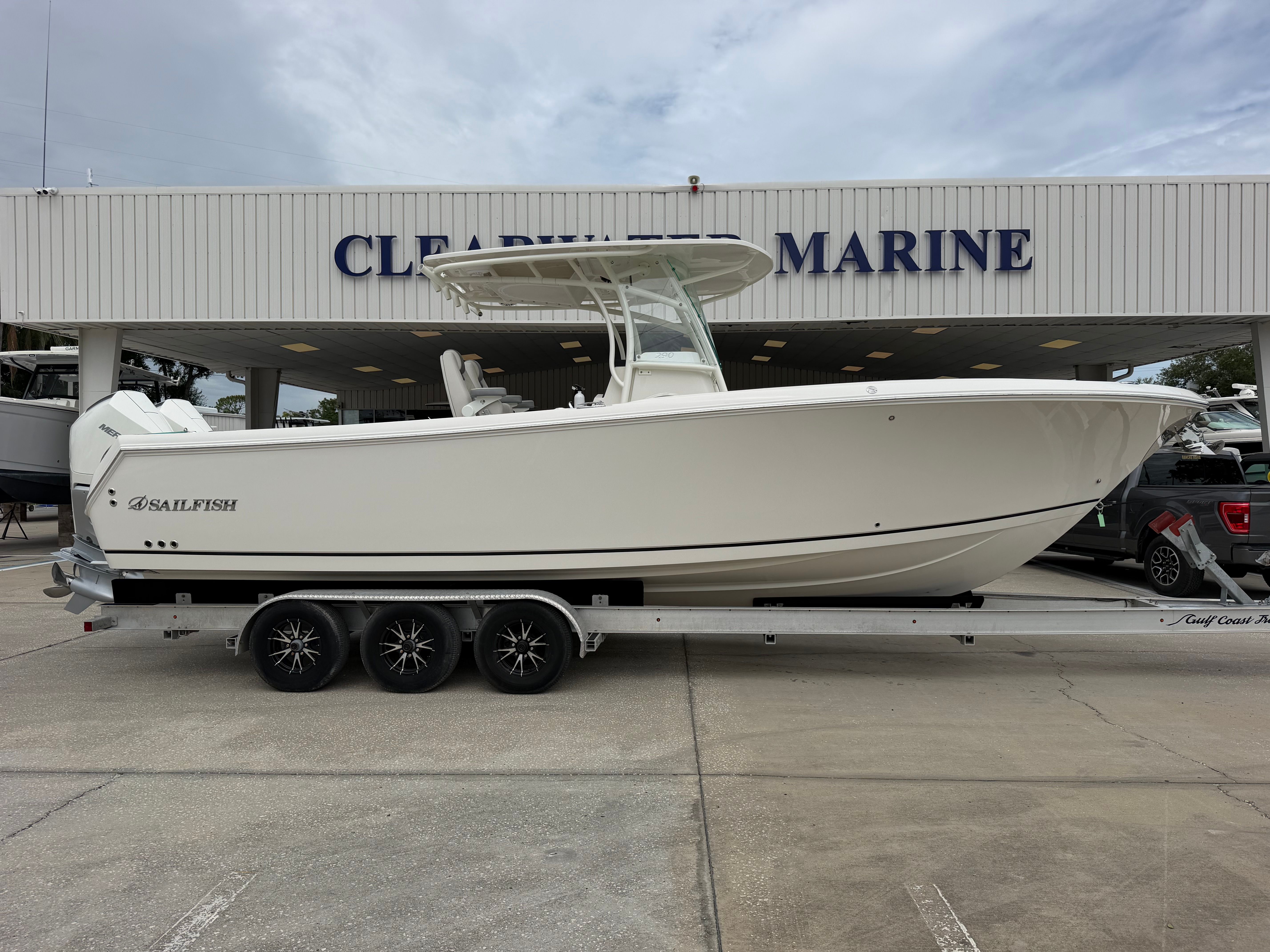 2026 Sailfish 290 CC