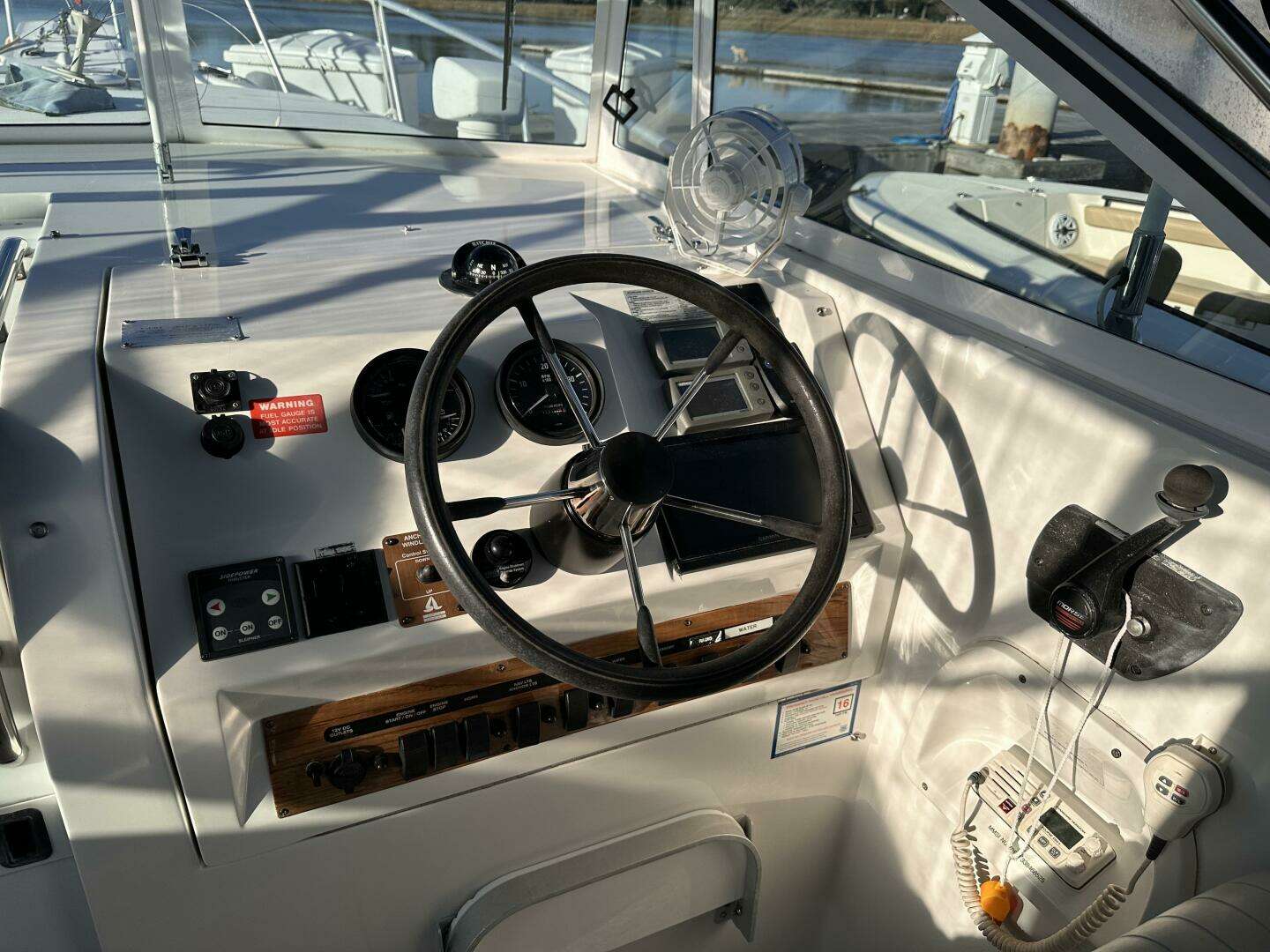 2001 Mainship — - Image 11