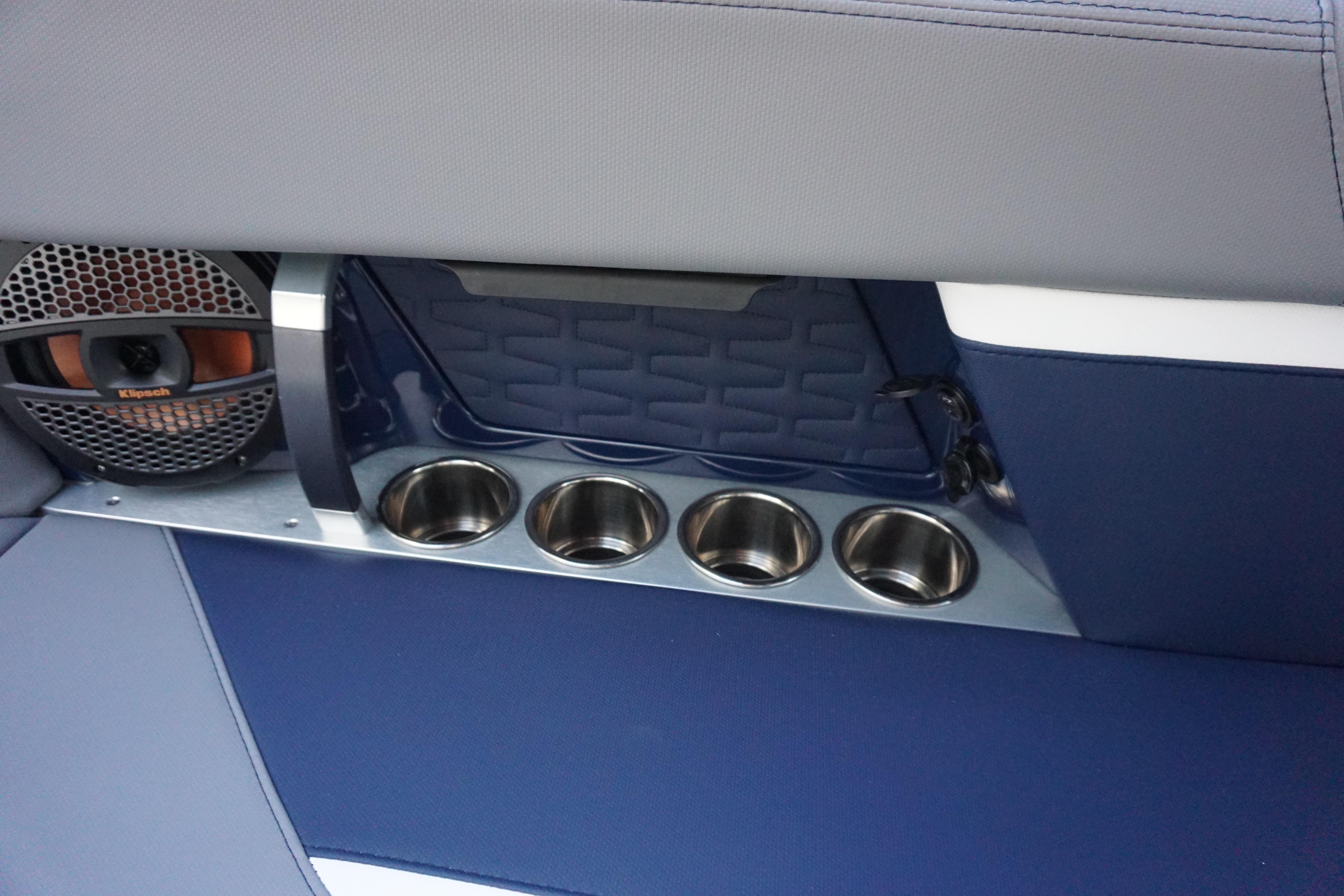 2025 MasterCraft X24 Supercharged 6.2L - 9K Rebate Eligible - 41
