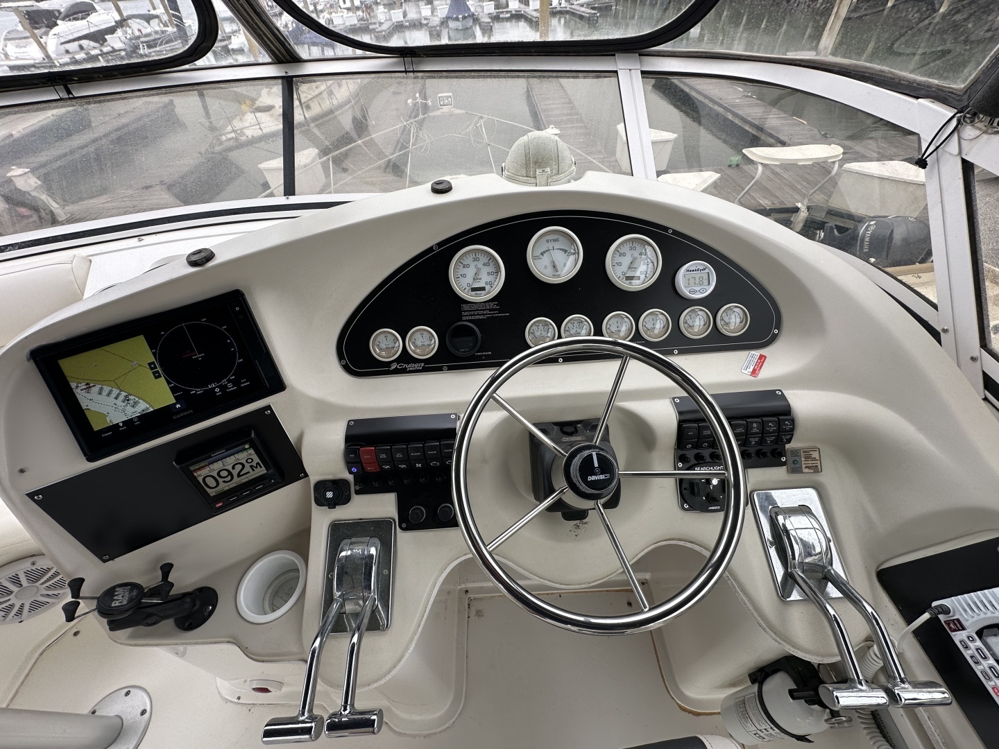 1998 Cruisers Yachts 3650 Aft Cabin - Image 23