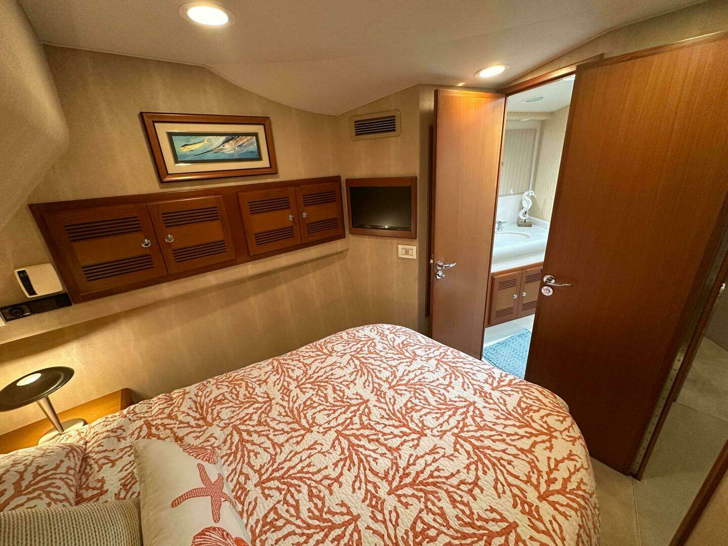 2004 Cabo 48 Flybridge - Image 34