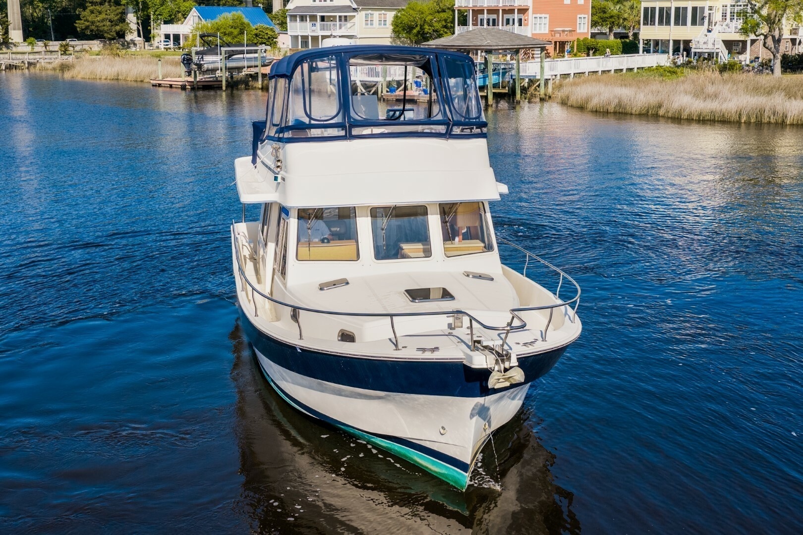 2009 Mainship Expedition 40 - Image 7