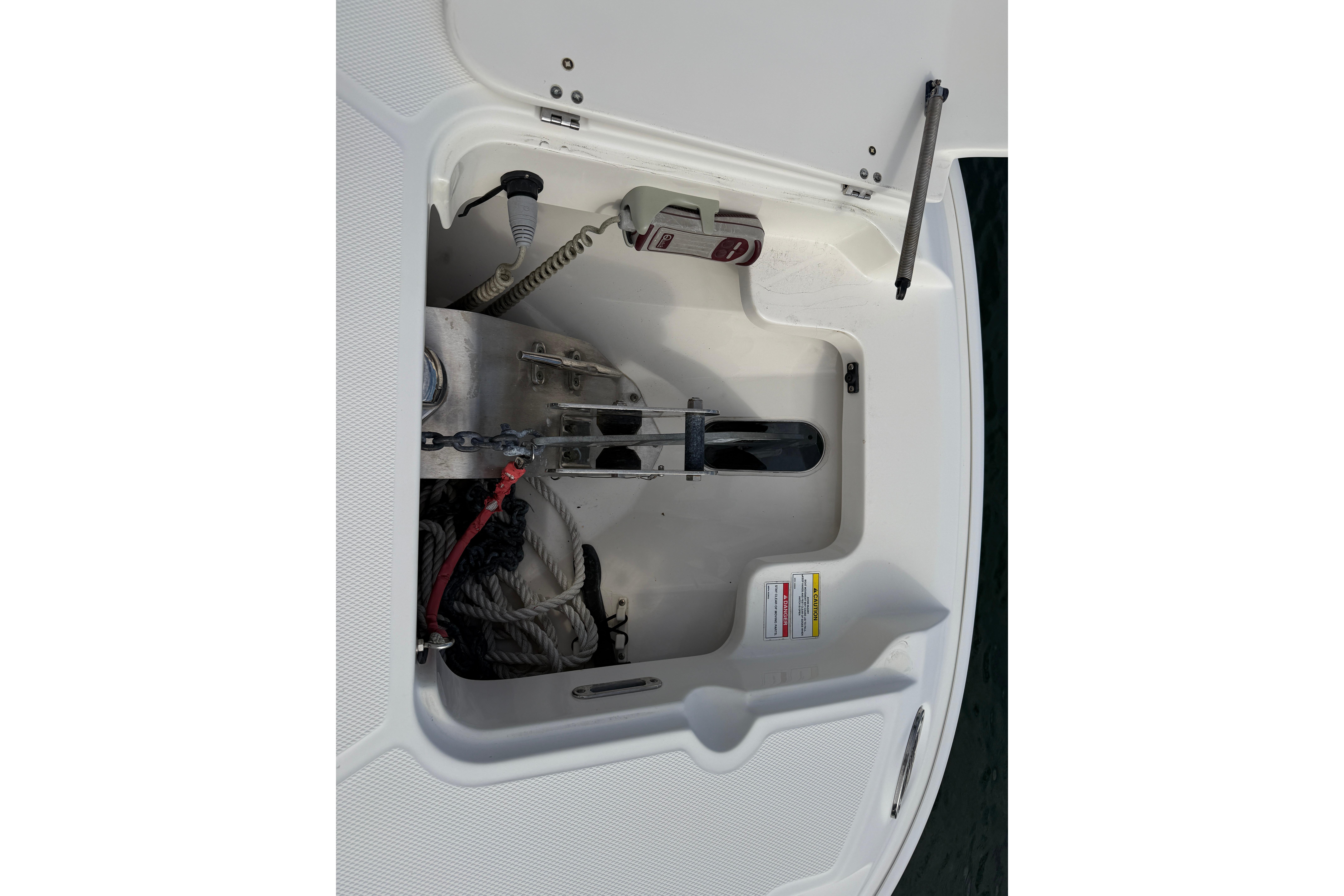 Anchor storage compartment on 2018 Boston Whaler 270 Dauntless boat.