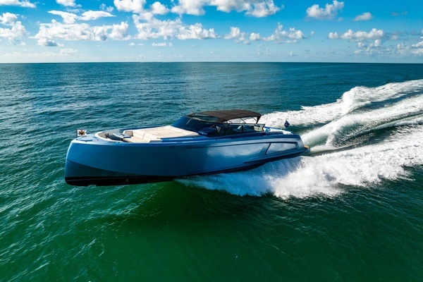 2019 Vanquish Yachts VQ58