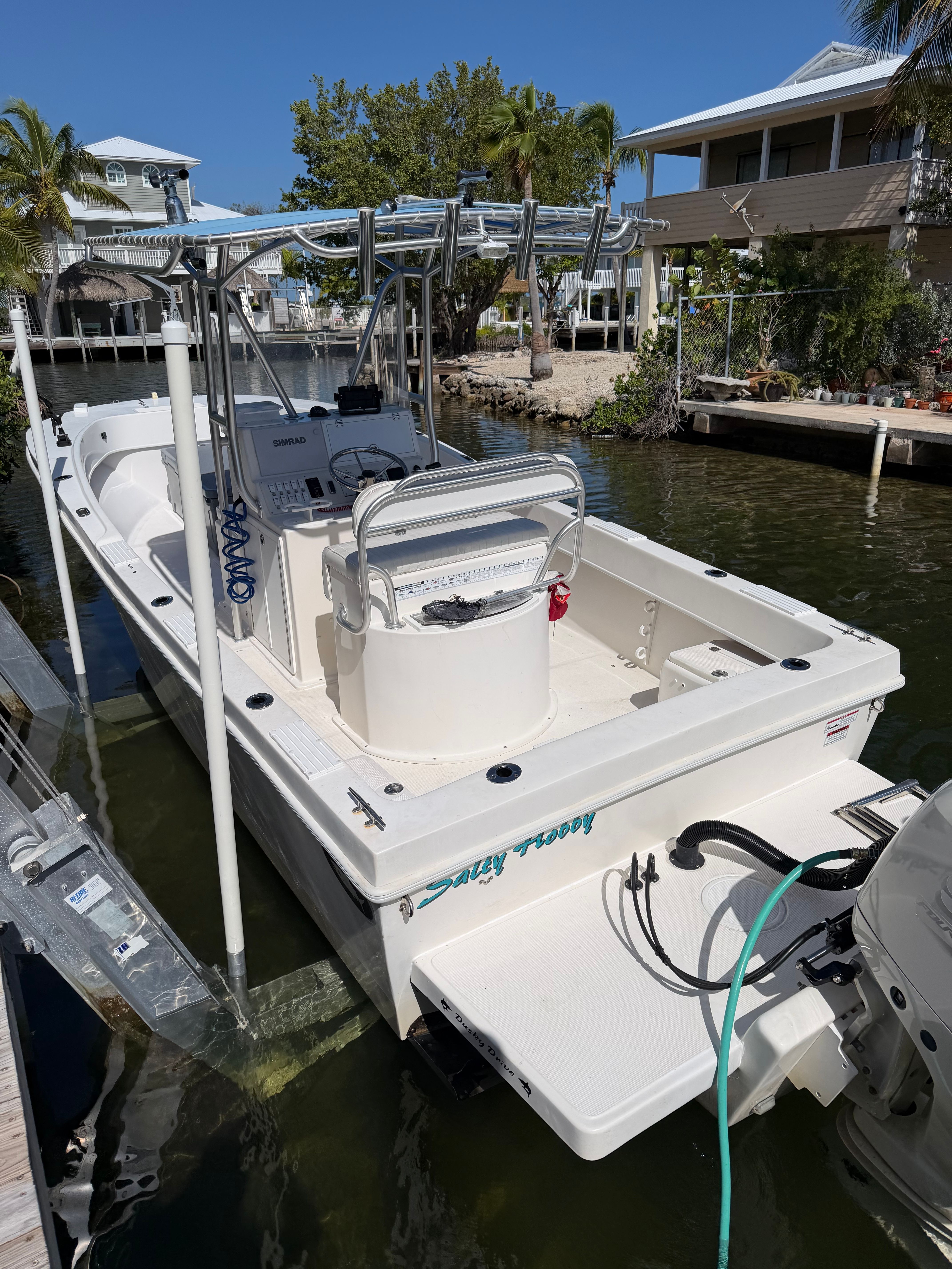 2018 Dusky 252 - 2