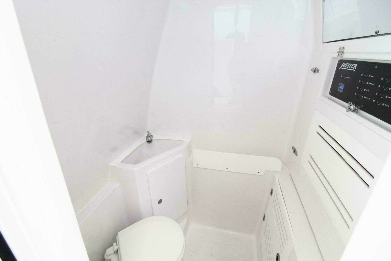 2024 Jupiter 34 HFS - Image 21