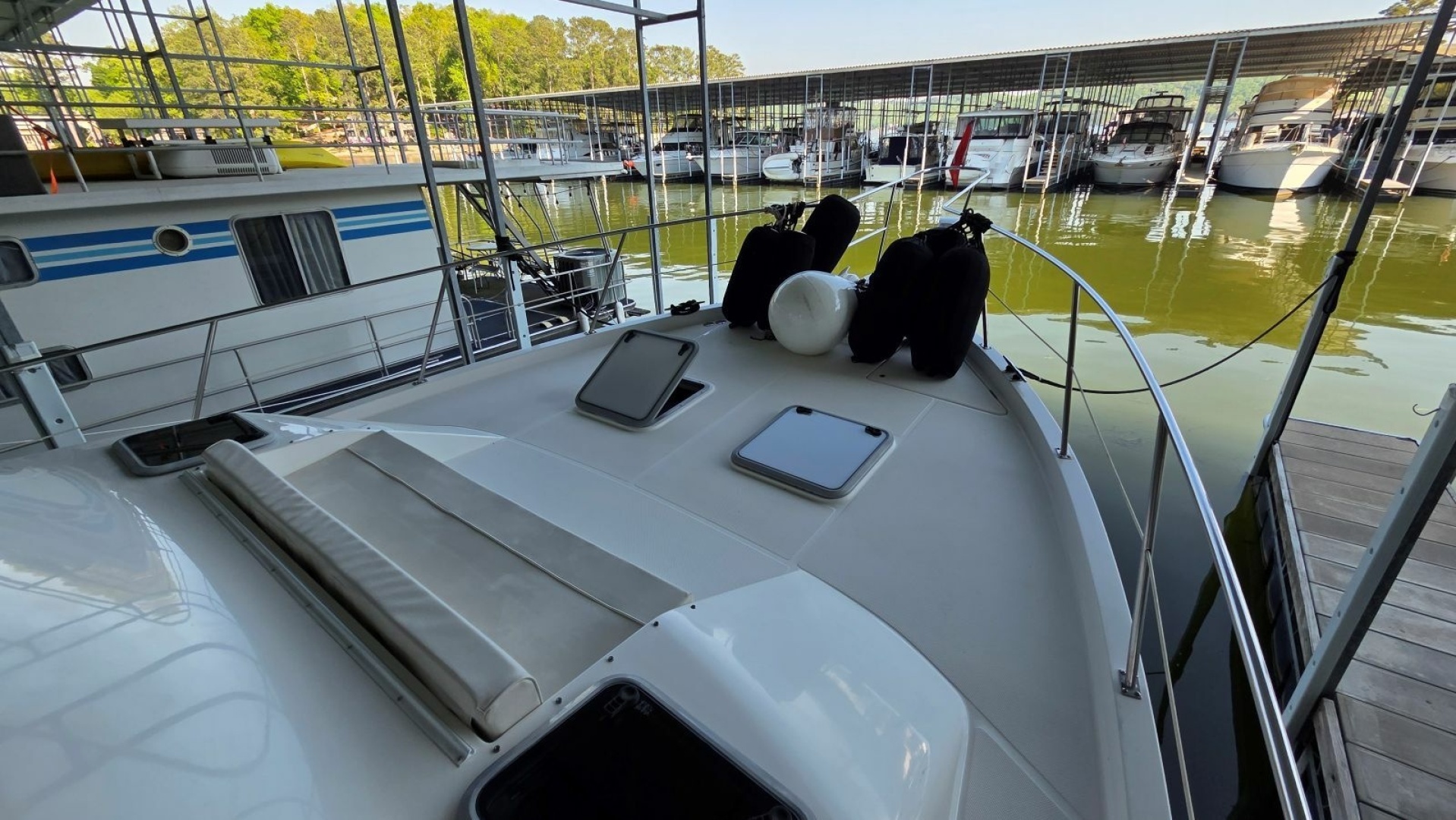 2008 Meridian 490 Pilothouse - Image 39
