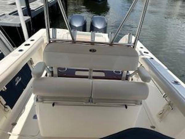 2011 Pursuit C 280 Center Console - 20