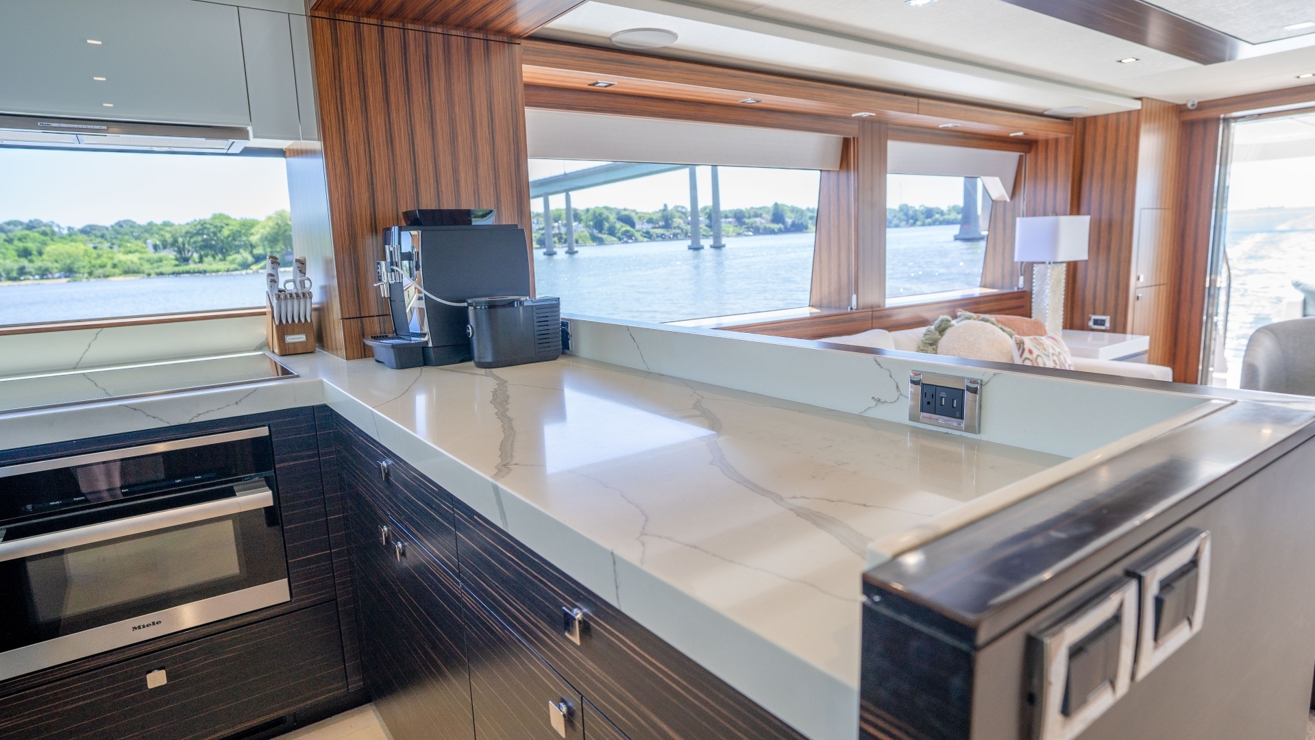 2021 Hatteras M75 Panacera - Image 26