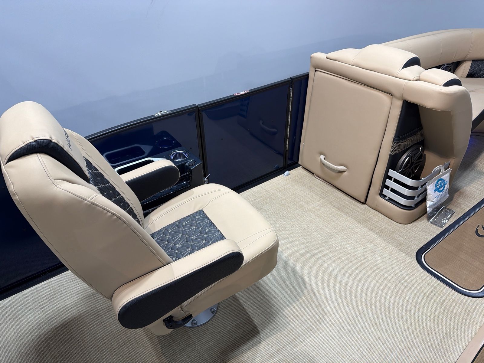 2022 Harris Grand Mariner 230 - 14