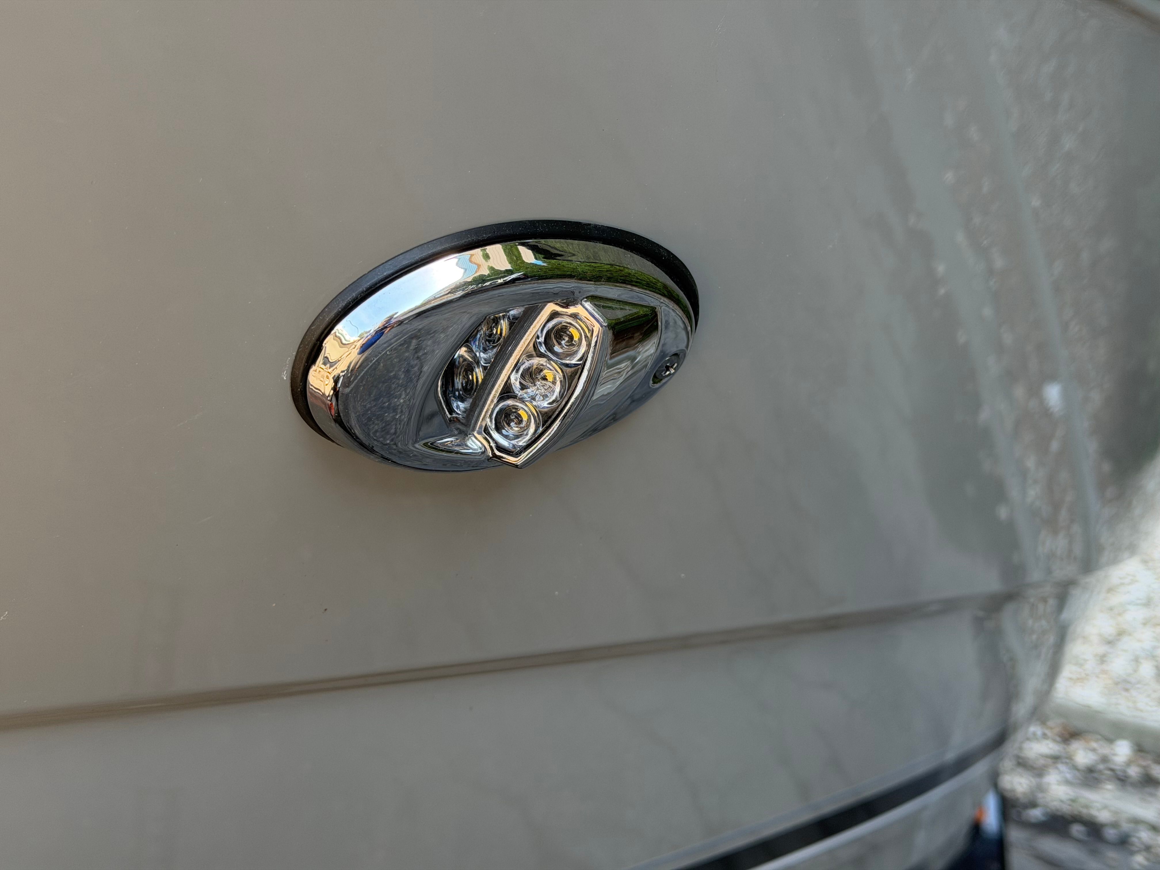 2019 Monterey 224FS - 54
