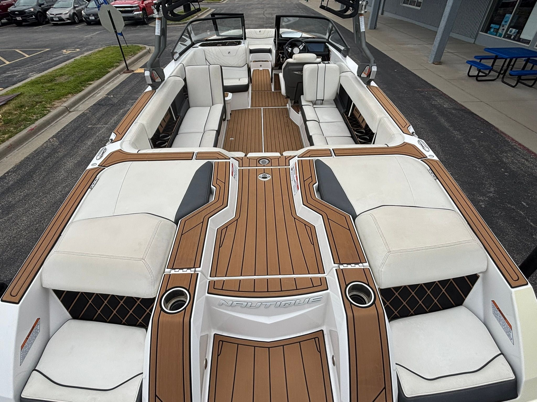 2020 Nautique GS24 - 3