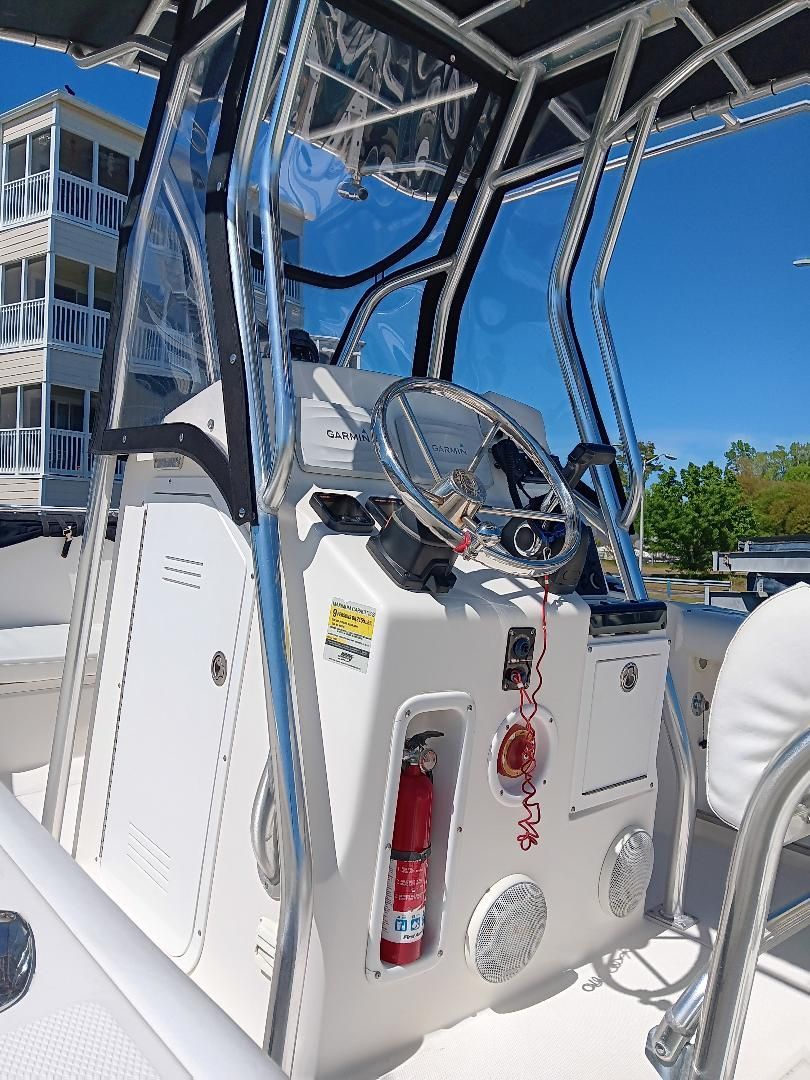 2007 Edgewater 205CC - 19