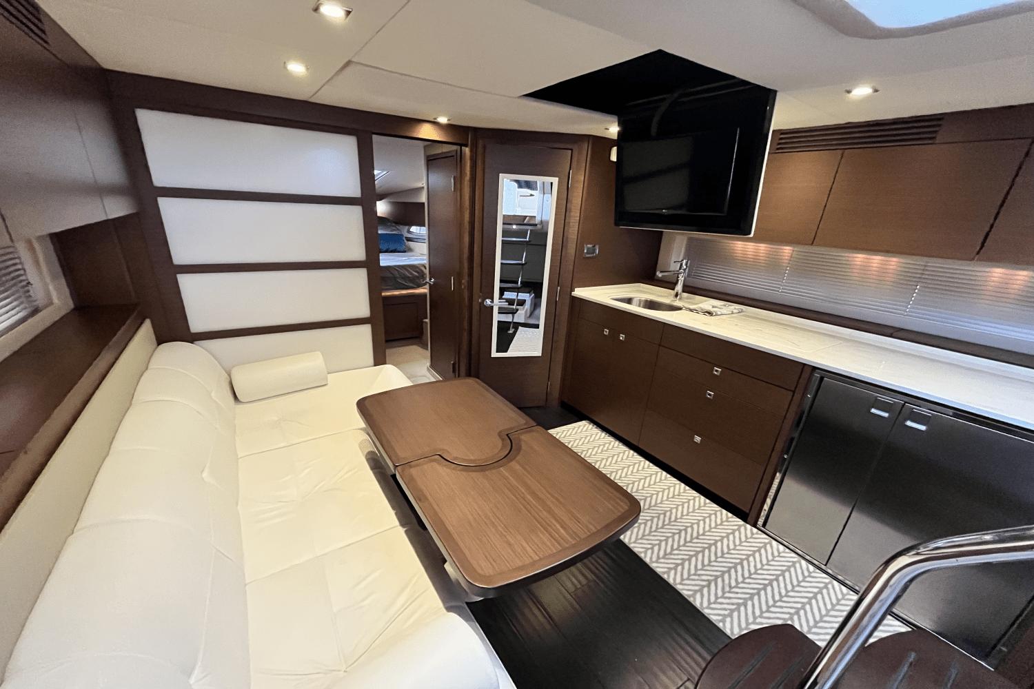 2015 Sea Ray 450 Sundancer - 33