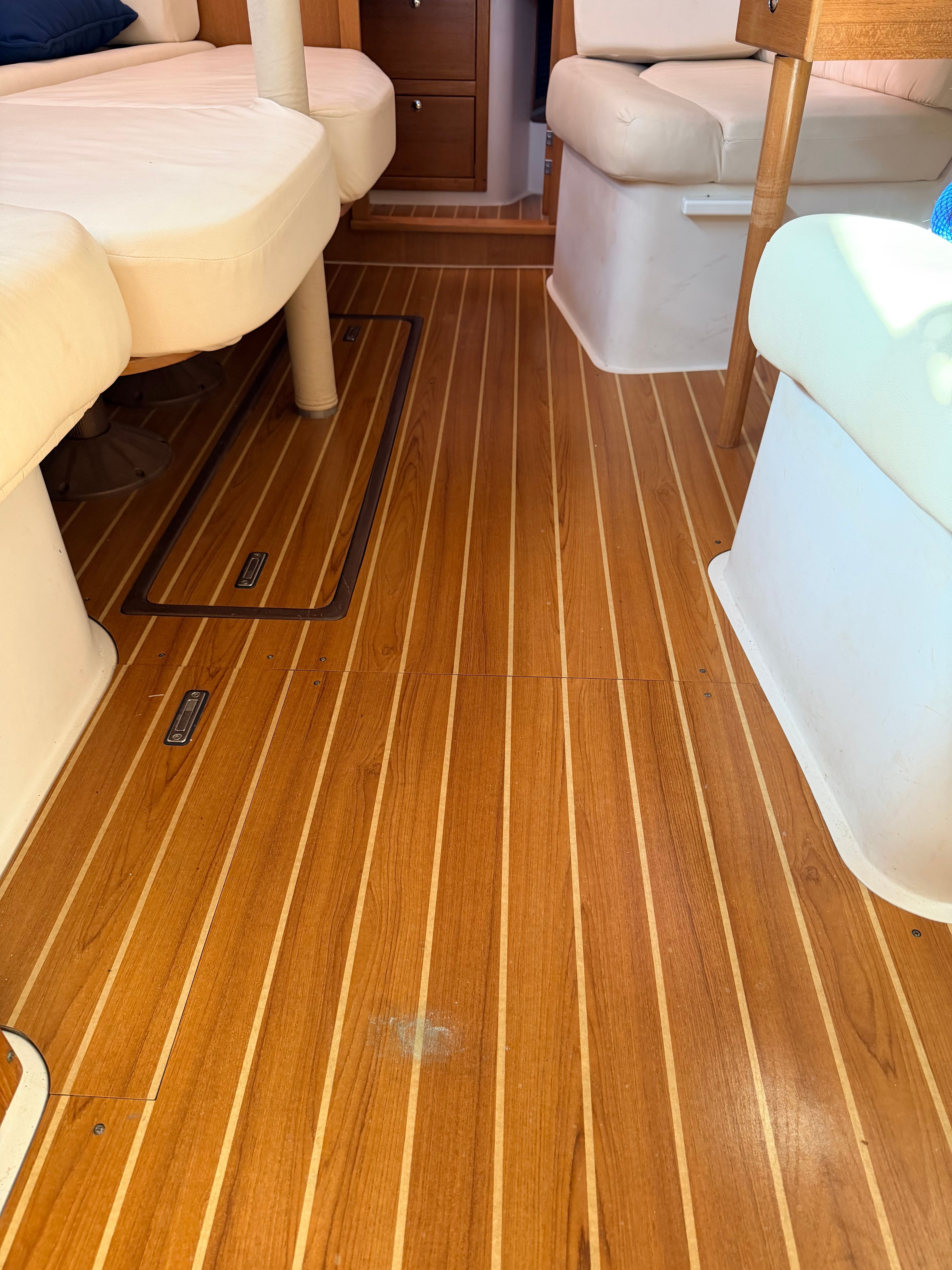 2006 Catalina 387 - 9