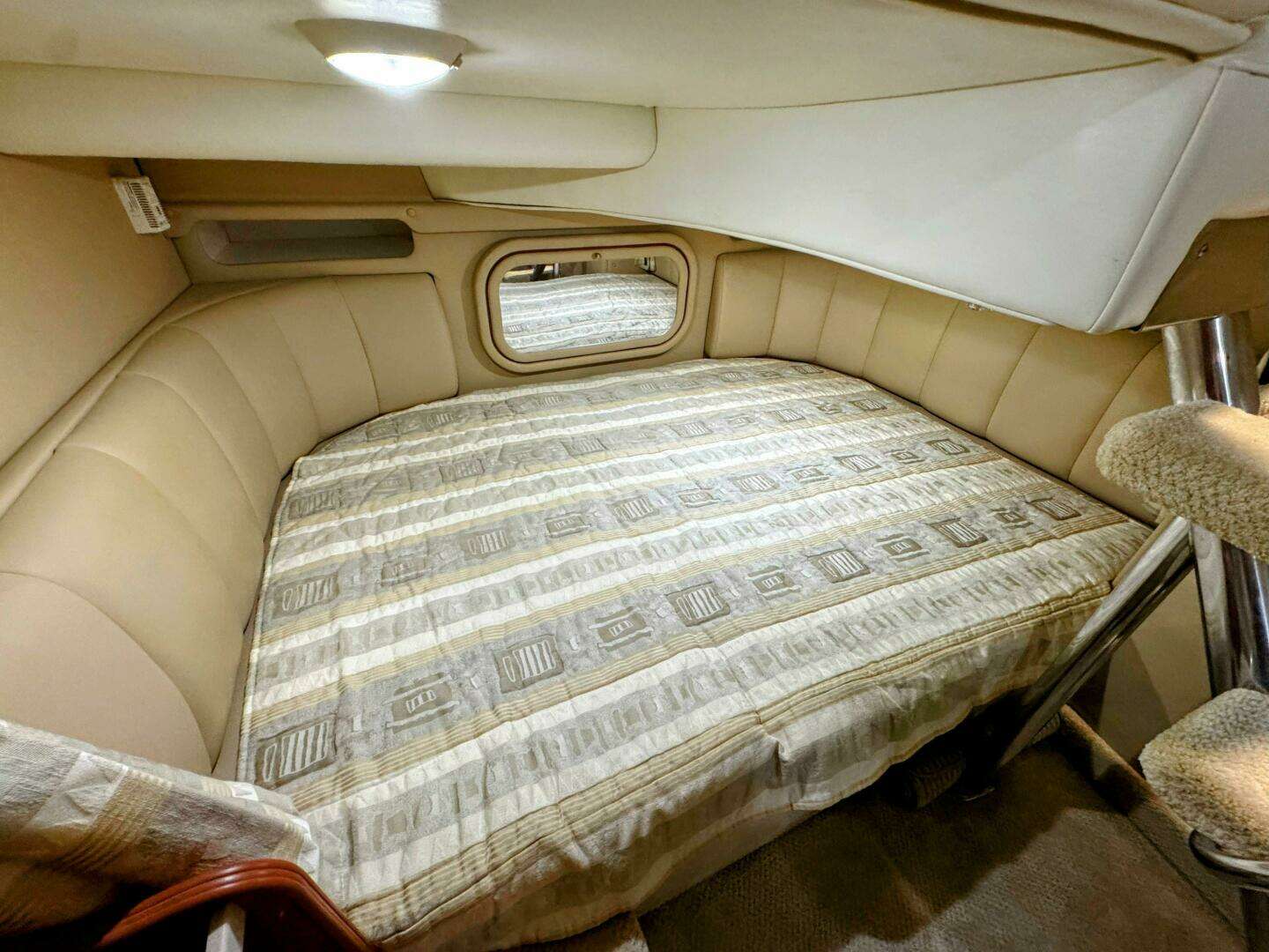 2002 Rinker 342 Fiesta Vee - Image 28