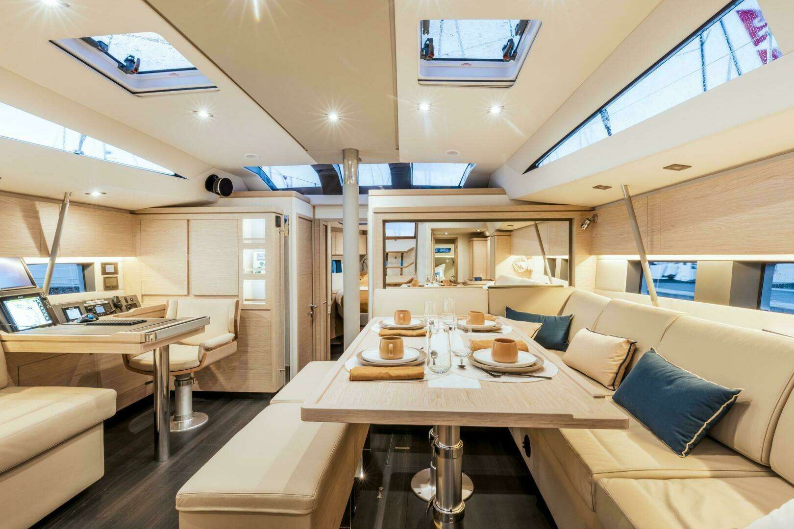 2026 Allures 51.9 - Image 28