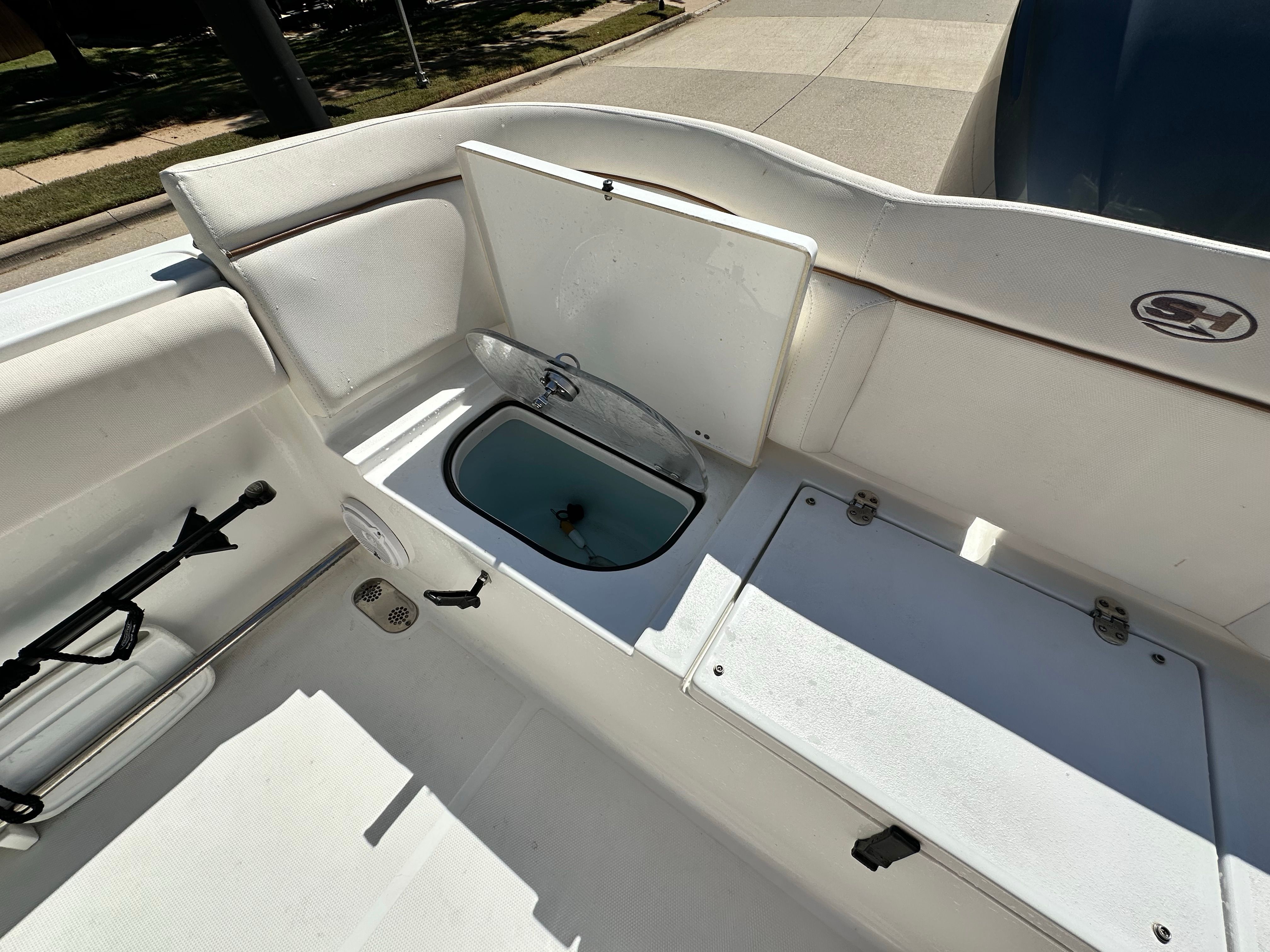 2020 Sea Hunt Ultra 255 SE - 21