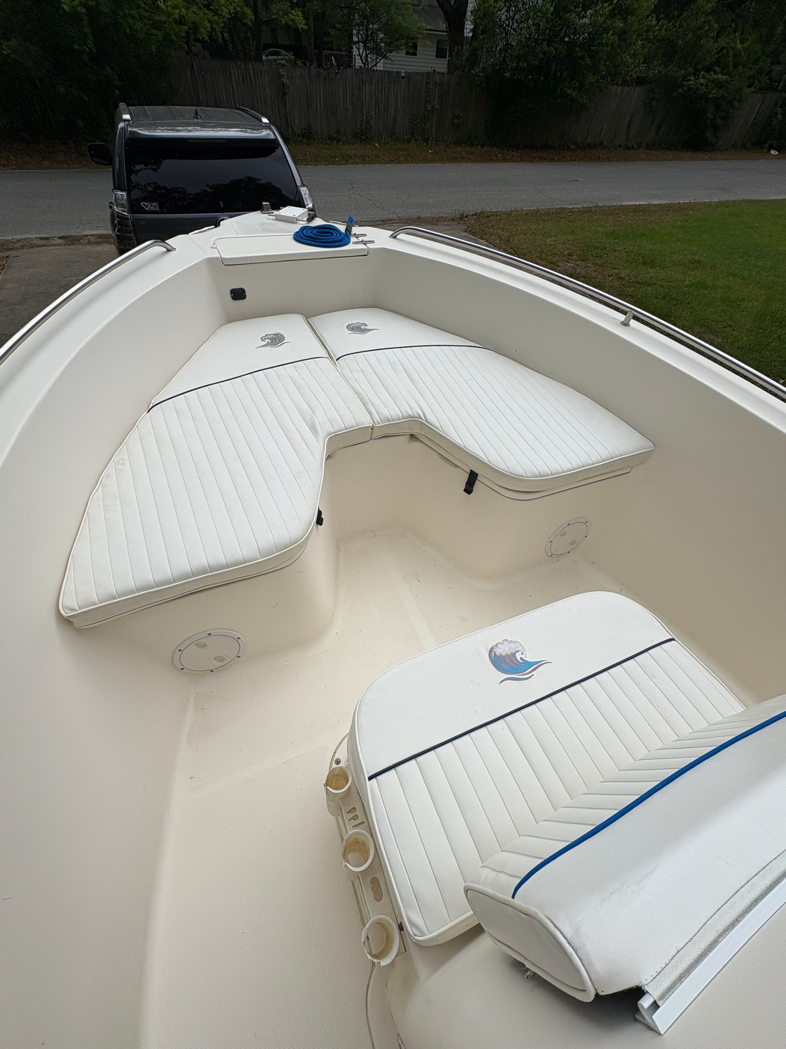 2002 Sea Hunt Tritan 202 - 3