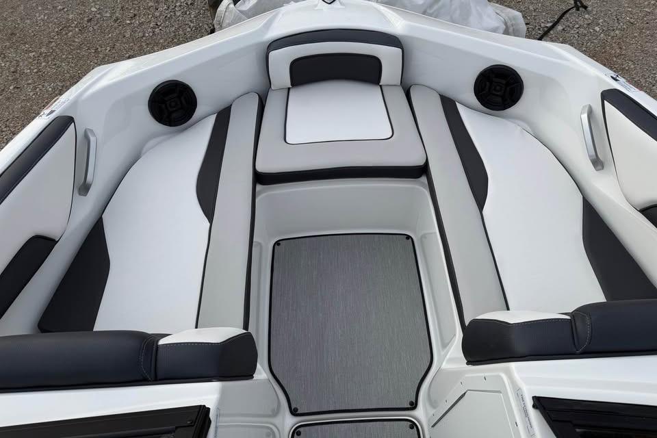 2026 Yamaha Boats SX195 interior seating with sleek design and modern upholstery.