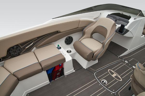 2025 Tahoe 210 S - 41