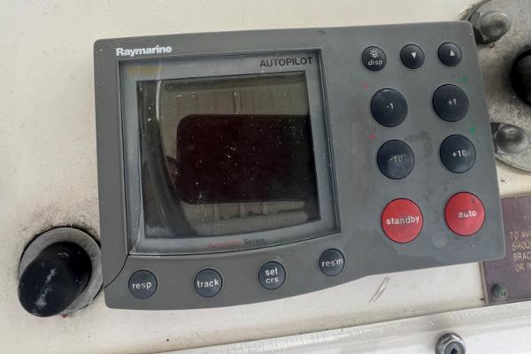 1985 Hatteras 45 Convertible - 69
