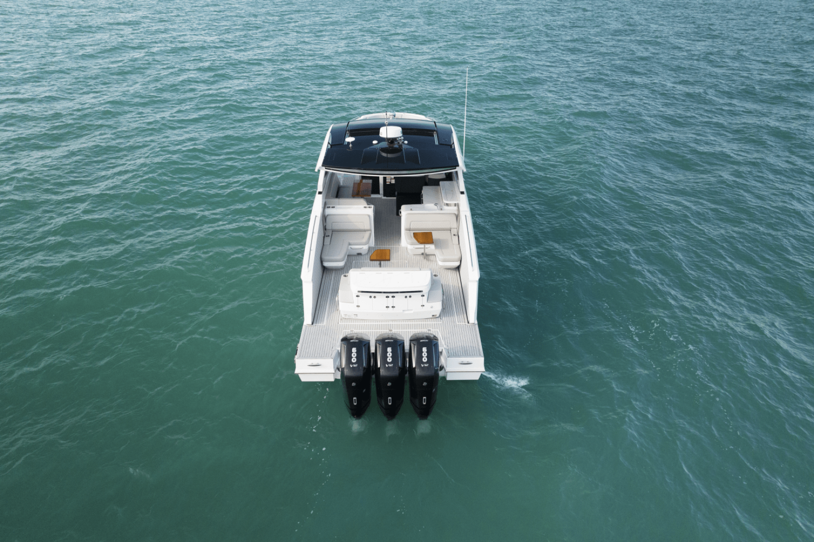 2026 Cruisers Yachts 50GLS OB - Image 7
