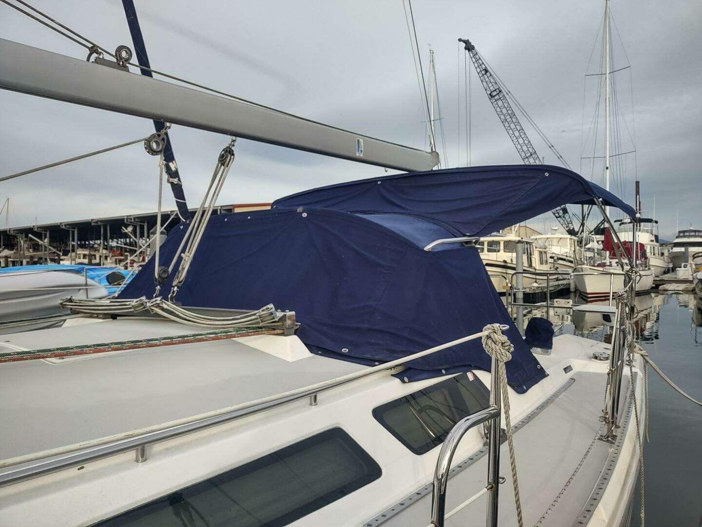 2005 Catalina 42 MKII - Image 9