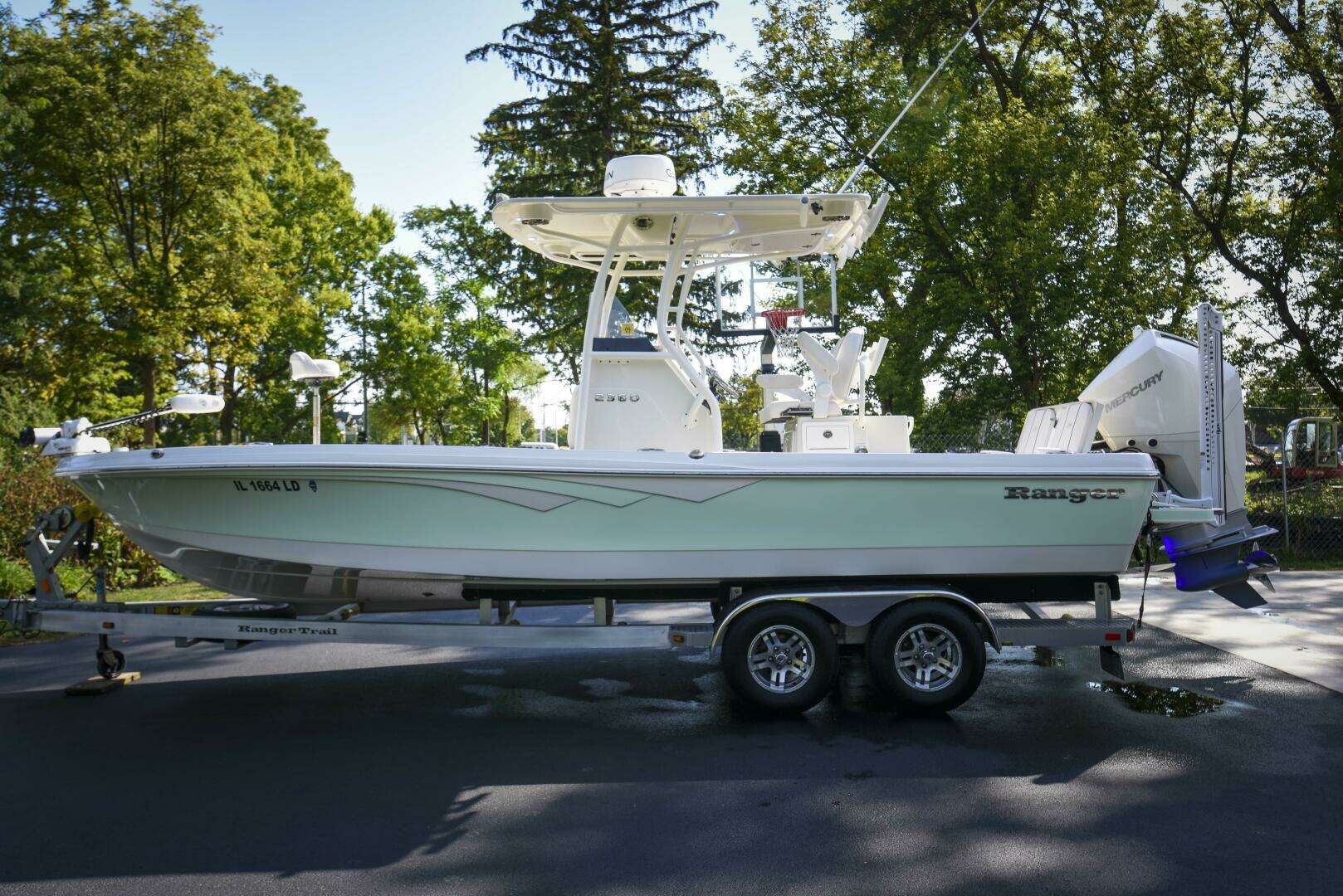 2022 Ranger 2360 - Image 10