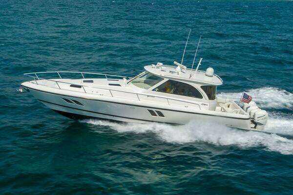 2012 Intrepid 475 Sport Yacht Enclosed