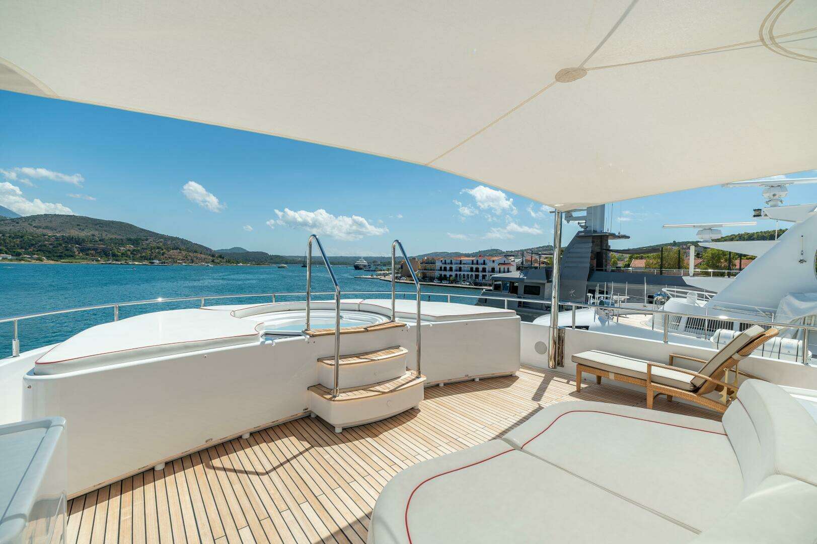 2007 CRN Pilothouse - Image 52