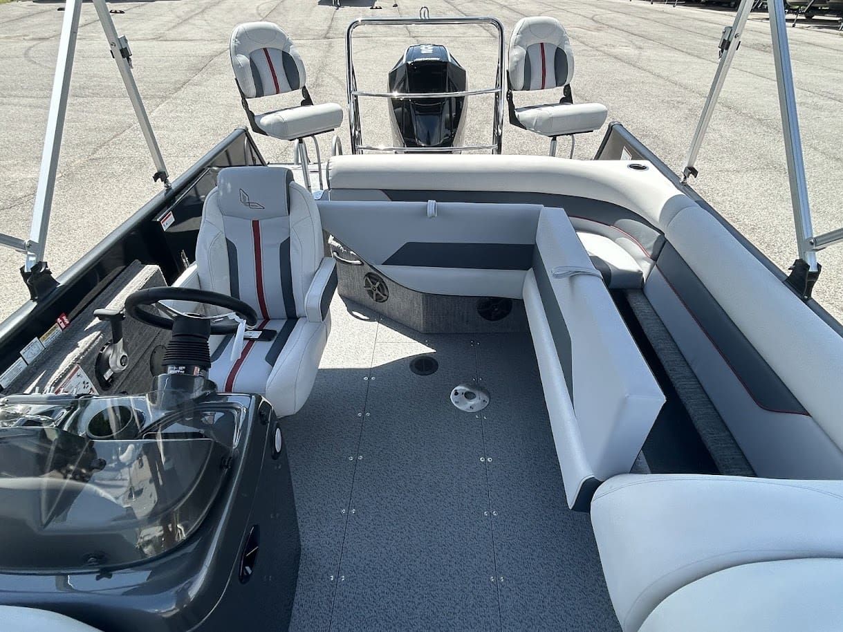 2026 Lowe Sport Deck 224 - 15