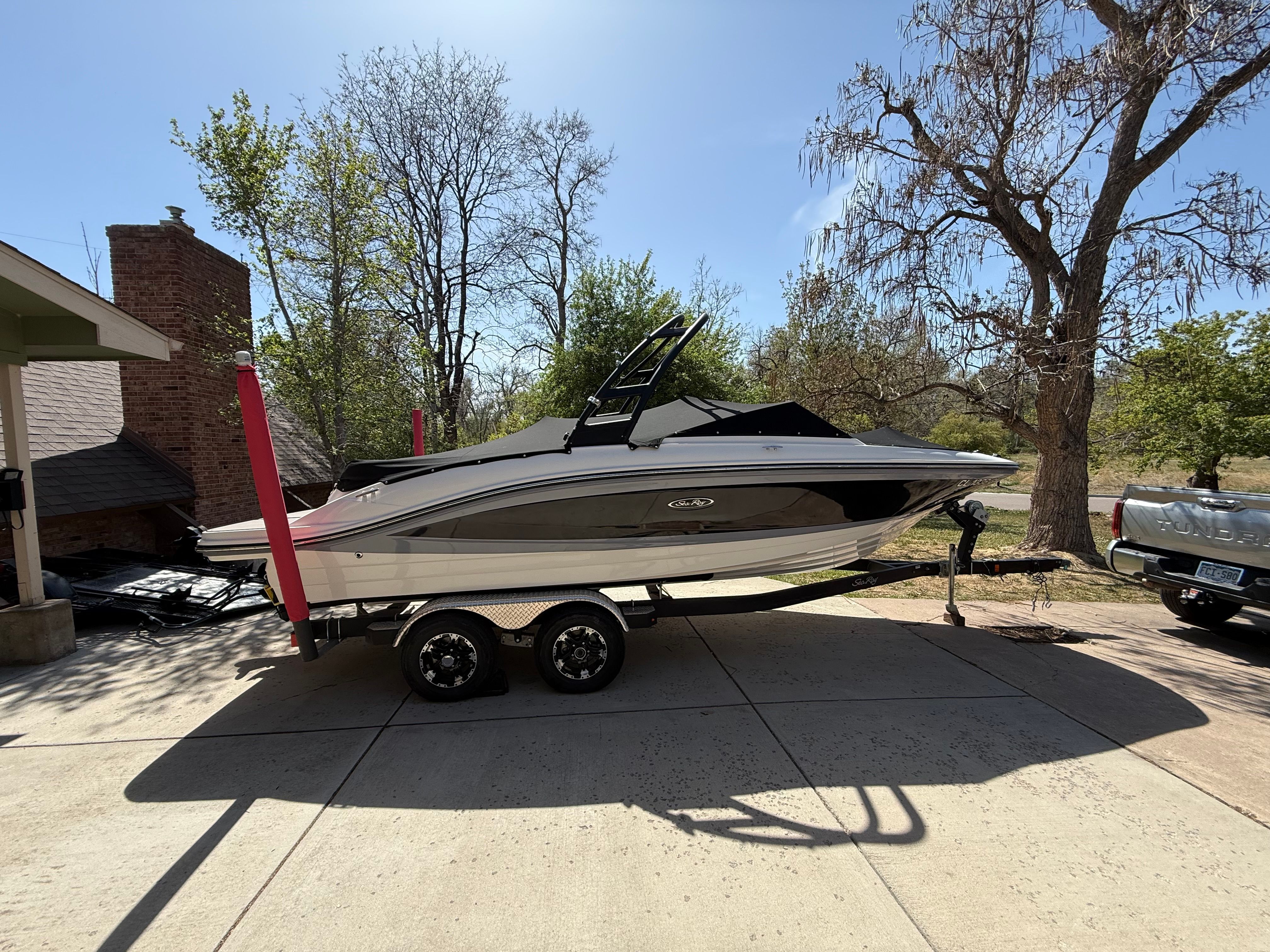 2022 Sea Ray SPX 210