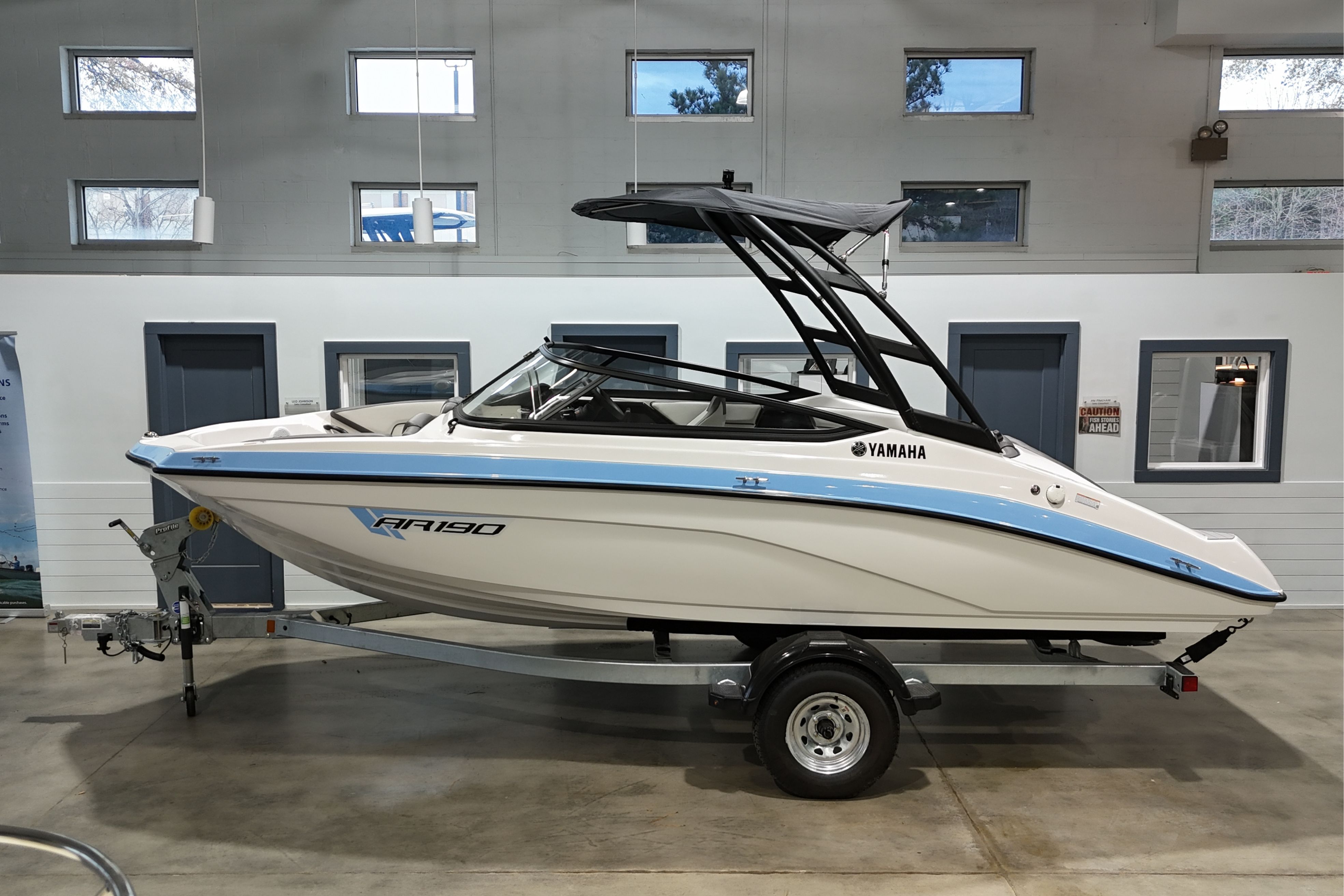 2026 Yamaha Boats AR190