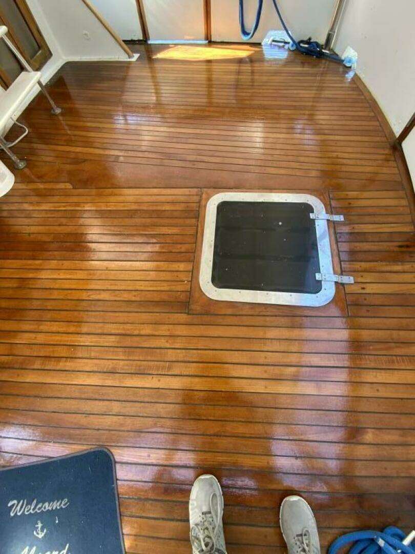 1987 President 41 Double Cabin Motor Yacht - Image 17
