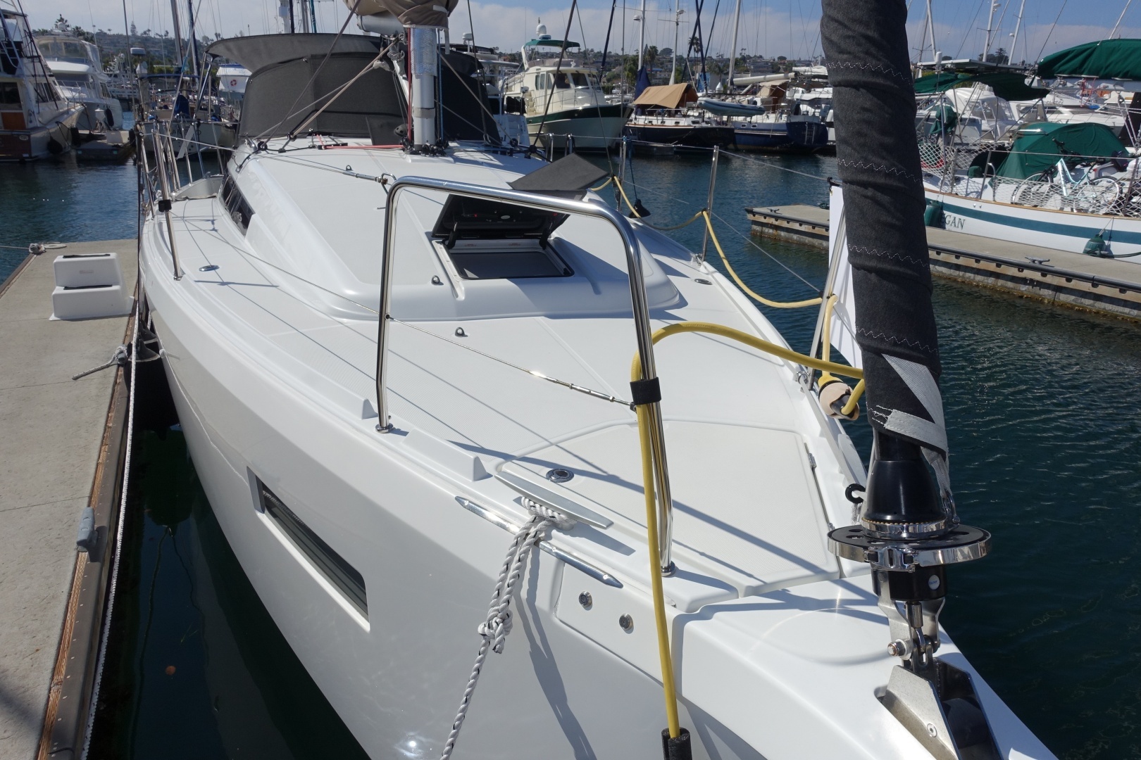 2023 Jeanneau 380 PERFORMANCE - Image 11
