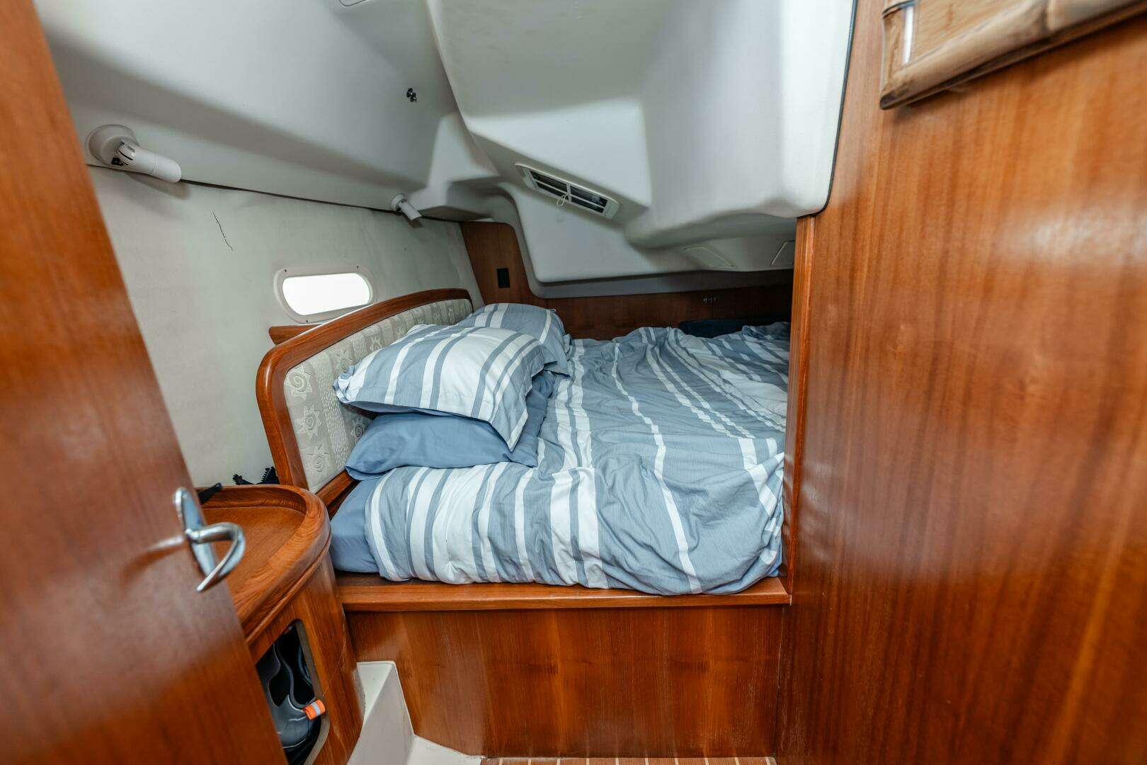 2003 Hunter 356 - Image 18