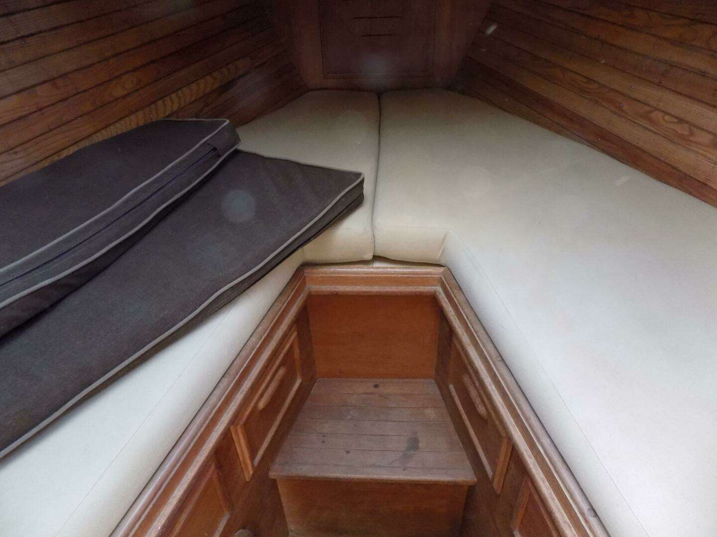 1981 Cape Dory — - Image 8