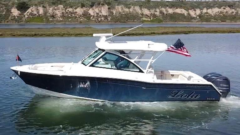 2017 Grady-White Freedom 375