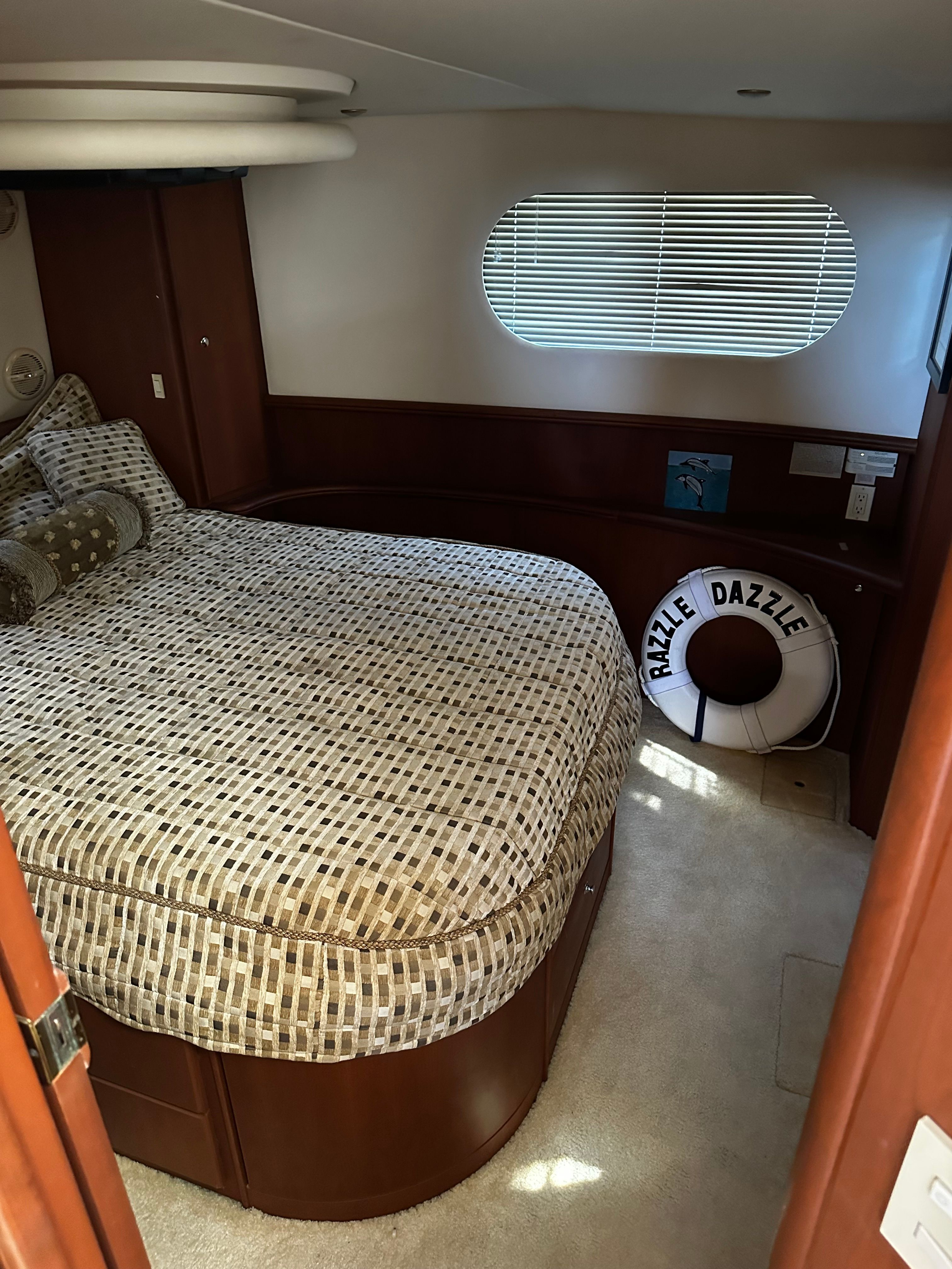 2004 Silverton 43 Motor Yacht - 3