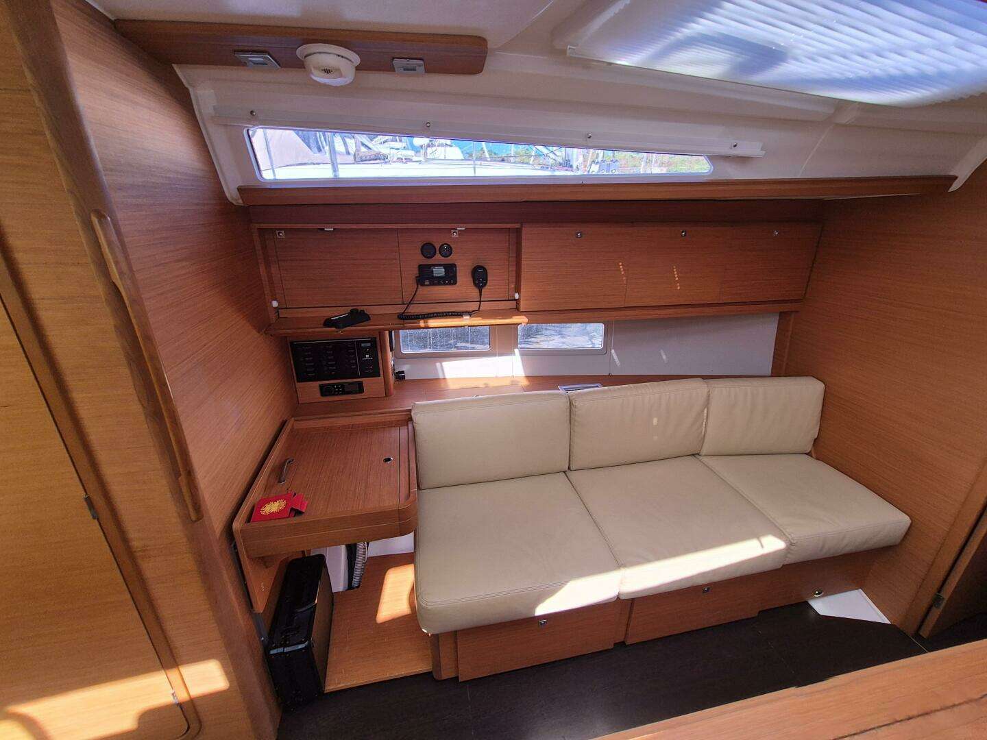 2023 Dufour 390 Grand Large - Image 17