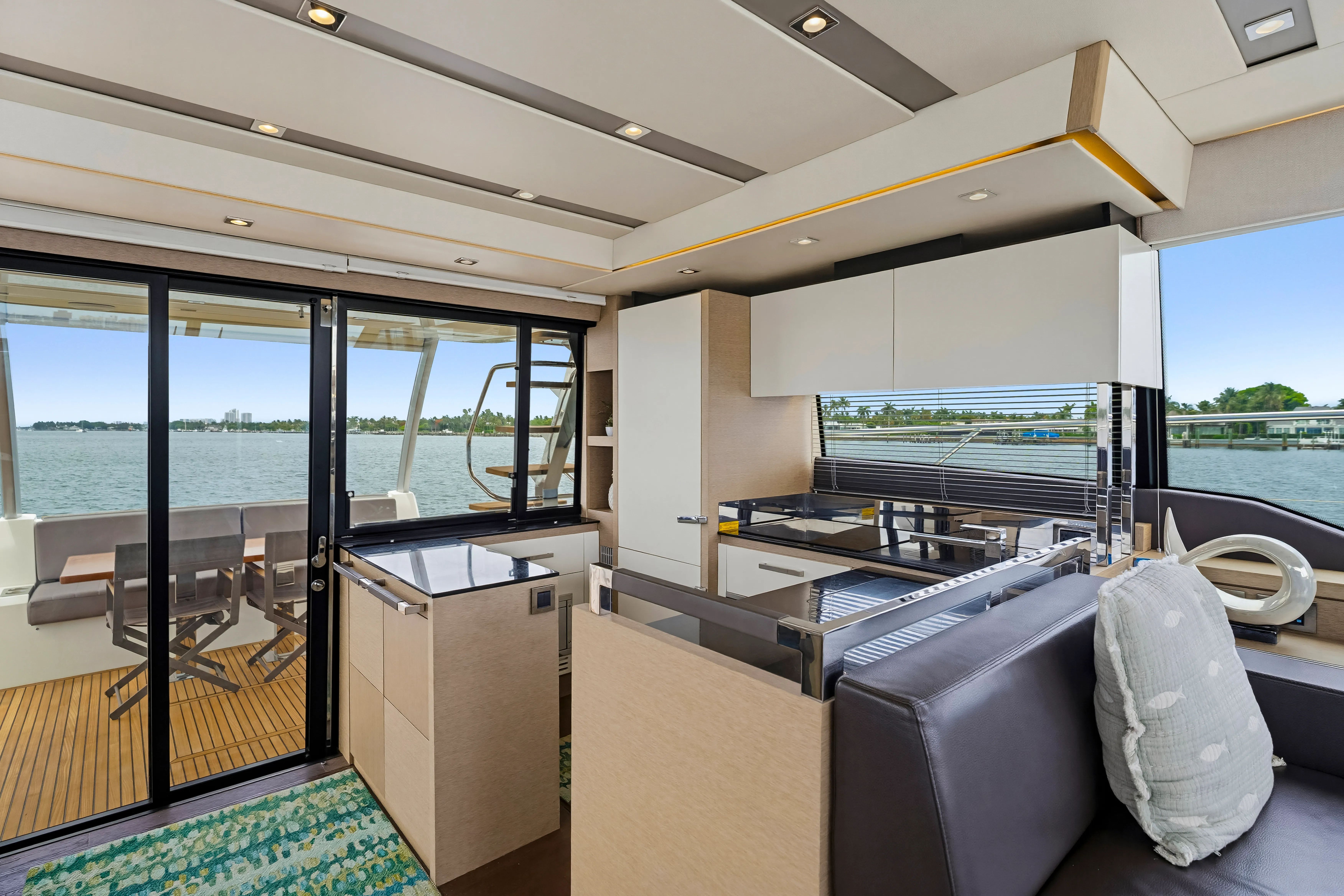 2018 Prestige 630 - Image 20