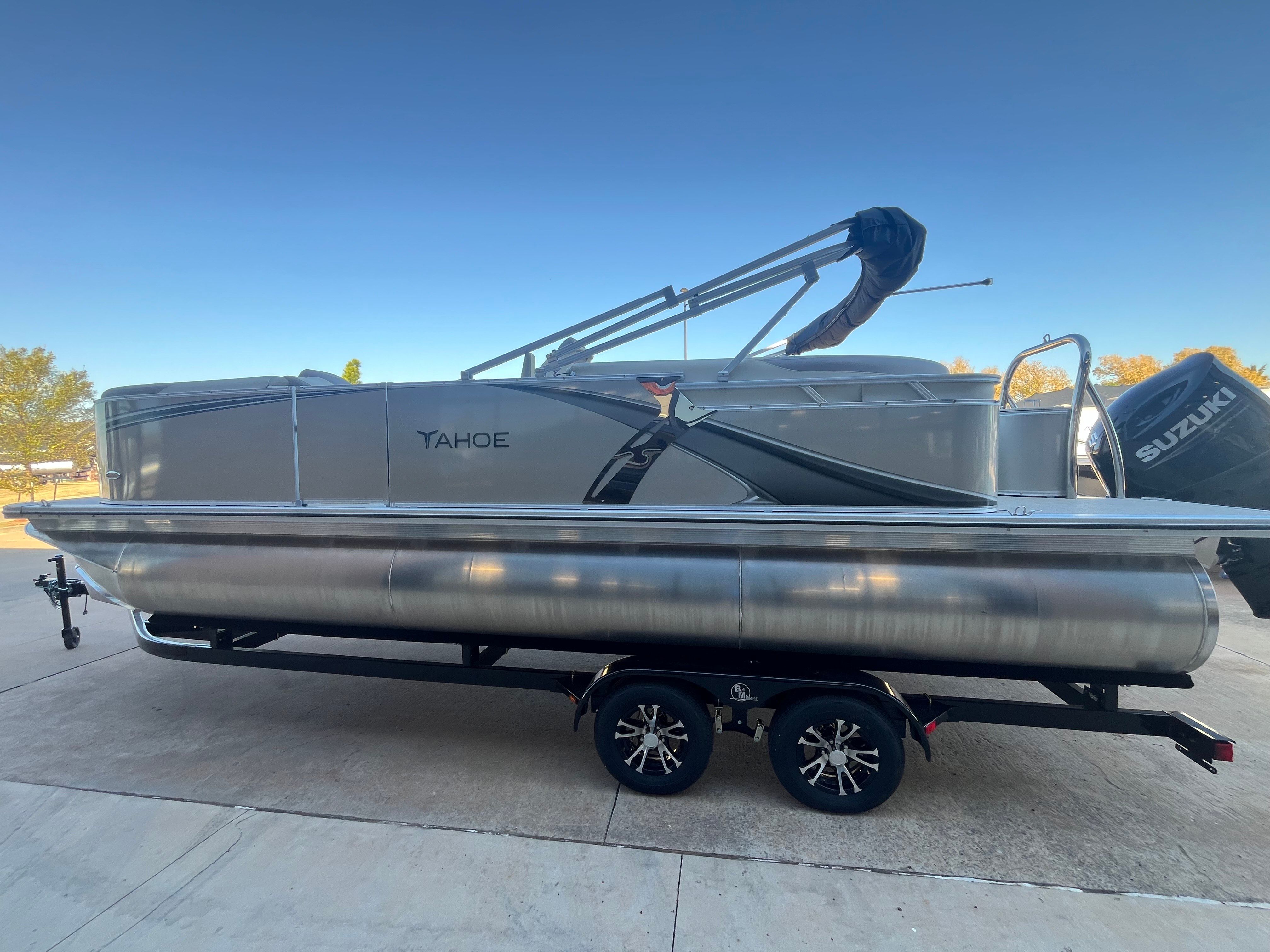 2026 Tahoe 2385 LTZ Quad Lounger