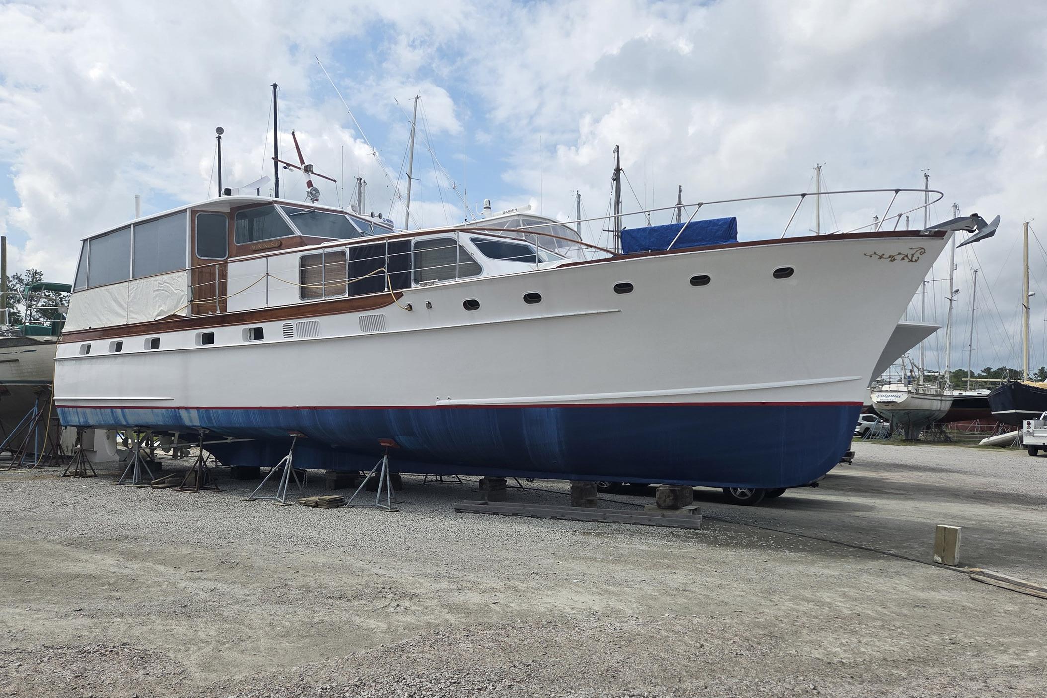 1966 Trumpy 55