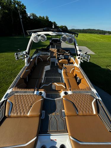 2024 Tiger Marine 24 RZX - 8