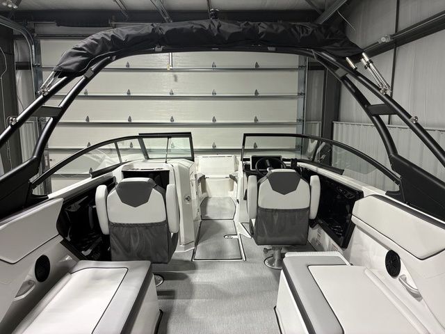 2026 Yamaha Boats AR250 - 10
