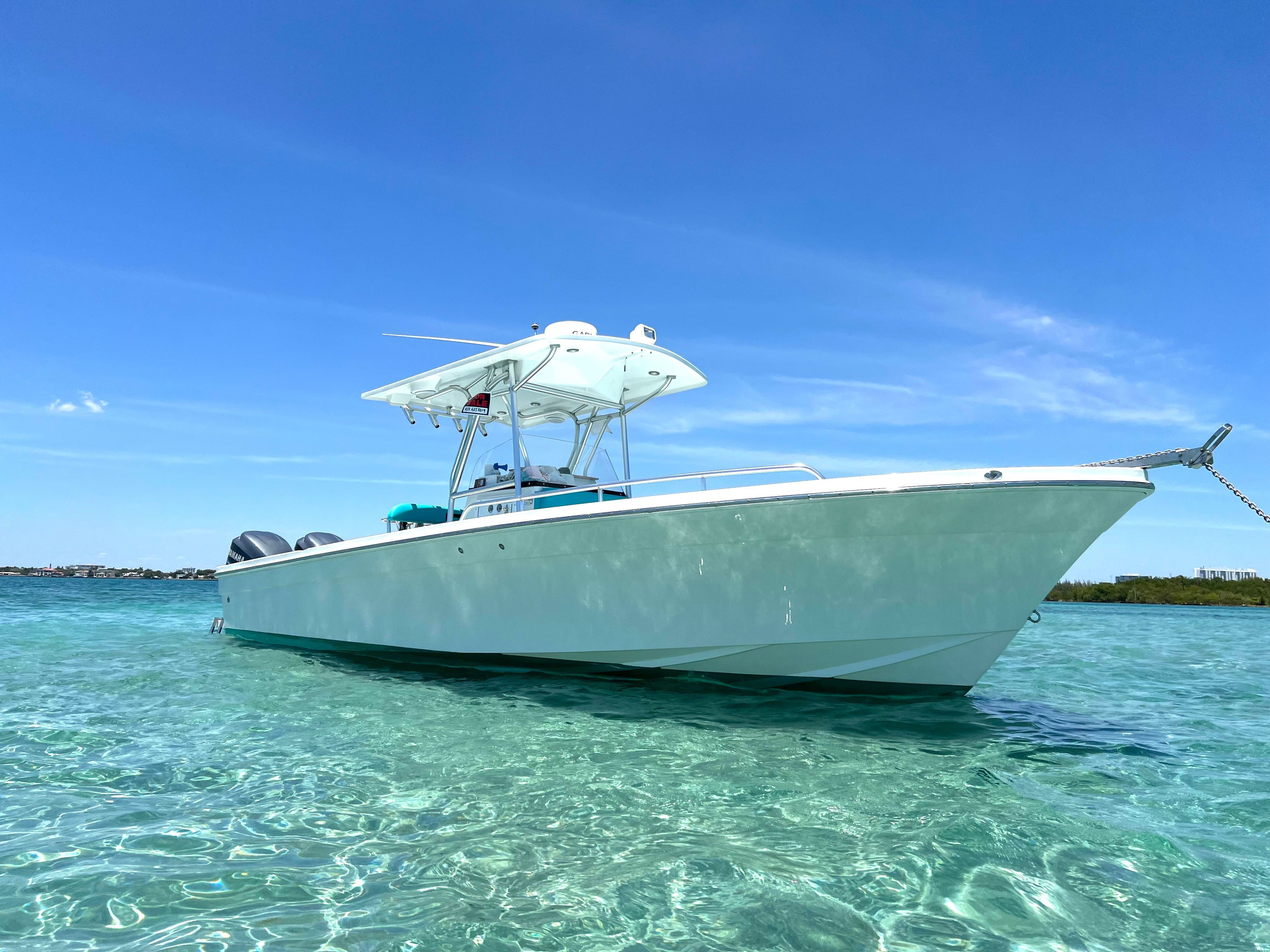 2008 Custom 28 Center Console