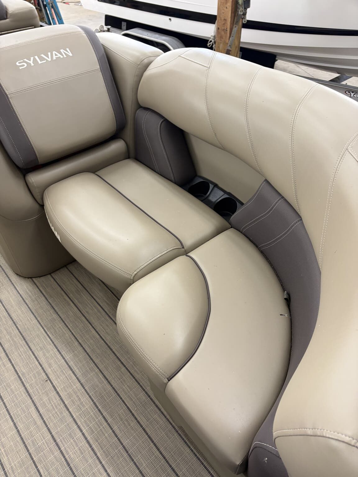 2024 Sylvan Mirage 8522 CRS - 7
