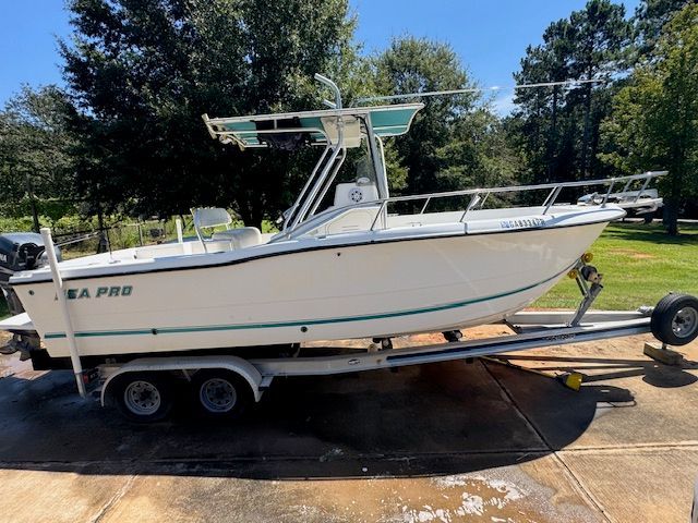 2000 Sea Pro Pro V2300CC
