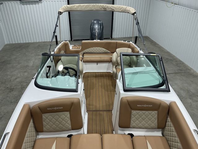 2026 NauticStar 223DC Deck - 8